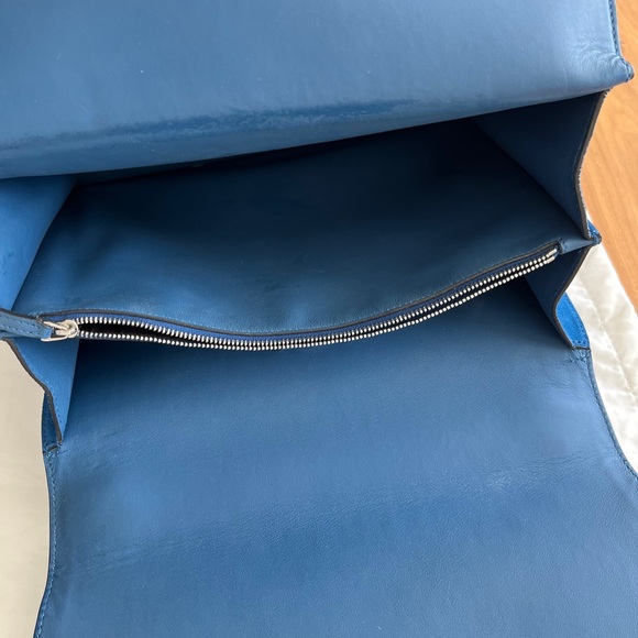 Gucci Dyonisus Handbag - Picture 9 of 16